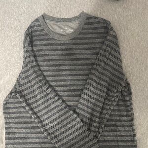 Hawker Rye Gray Striped Long Sleeve Tee